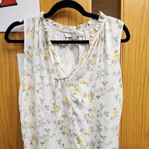 White loft floral print sleeveless blouse